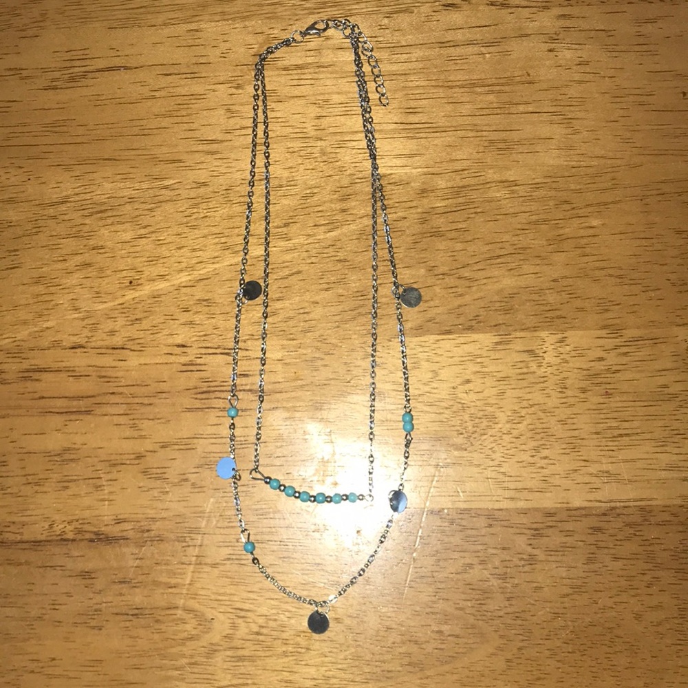 Cute silver turquoise color bead necklace
